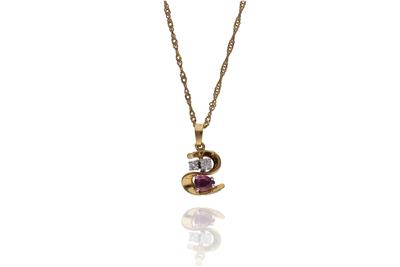 Collana e ciondolo con diamanti e rubino - Asta Preziosi