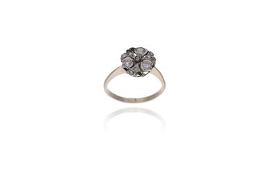 Anello con diamanti - Asta Preziosi