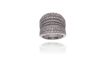 Anello con diamanti - Asta Preziosi