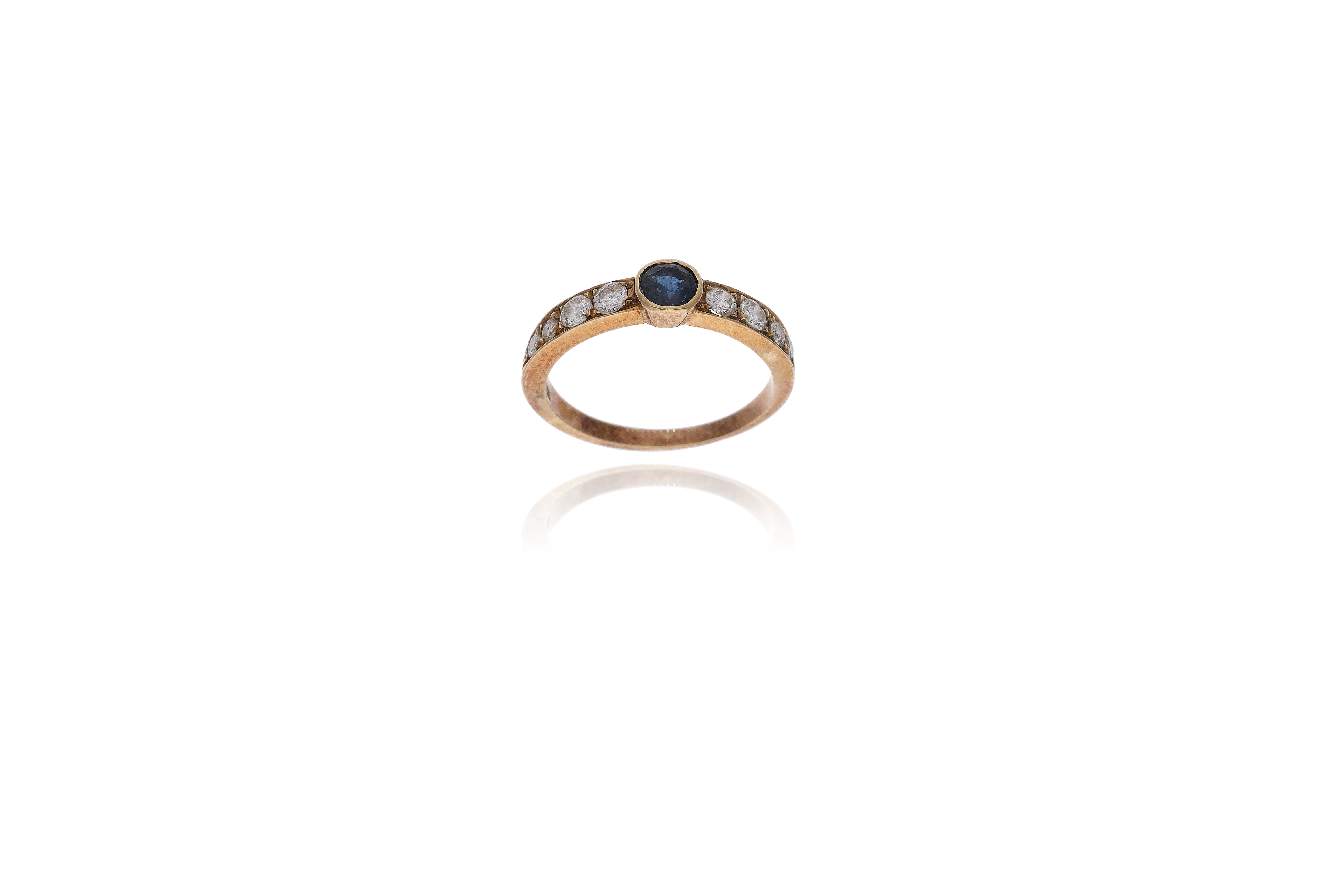 Anello con zaffiro e diamanti - Asta Preziosi