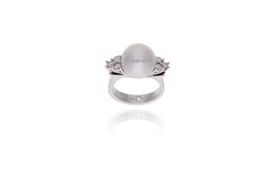 Anello con perla e diamanti - Asta Preziosi Anello con perla e diamanti - Asta Preziosi