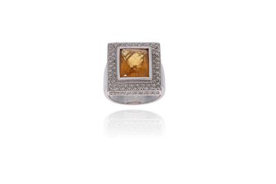 Anello con quarzo e diamanti - Asta Preziosi Anello con quarzo e diamanti - Asta Preziosi