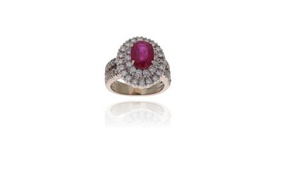 Anello con rubino e diamanti - Asta Preziosi Anello con rubino e diamanti - Asta Preziosi