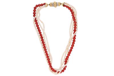 Damiani, collana di coralli, perle coltivate e diamanti - Asta Preziosi Damiani, collana di coralli, perle coltivate e diamanti - Asta Preziosi