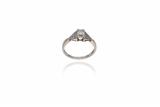 Anello con diamanti e pietra - Asta Preziosi Anello con diamanti e pietra - Asta Preziosi