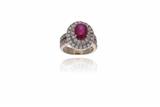 Anello con rubino e diamanti - Asta Preziosi Anello con rubino e diamanti - Asta Preziosi
