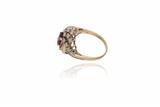 Anello con rubino e diamanti - Asta Preziosi