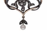 Spilla in stile liberty con perla e diamanti - Asta Preziosi Spilla in stile liberty con perla e diamanti - Asta Preziosi