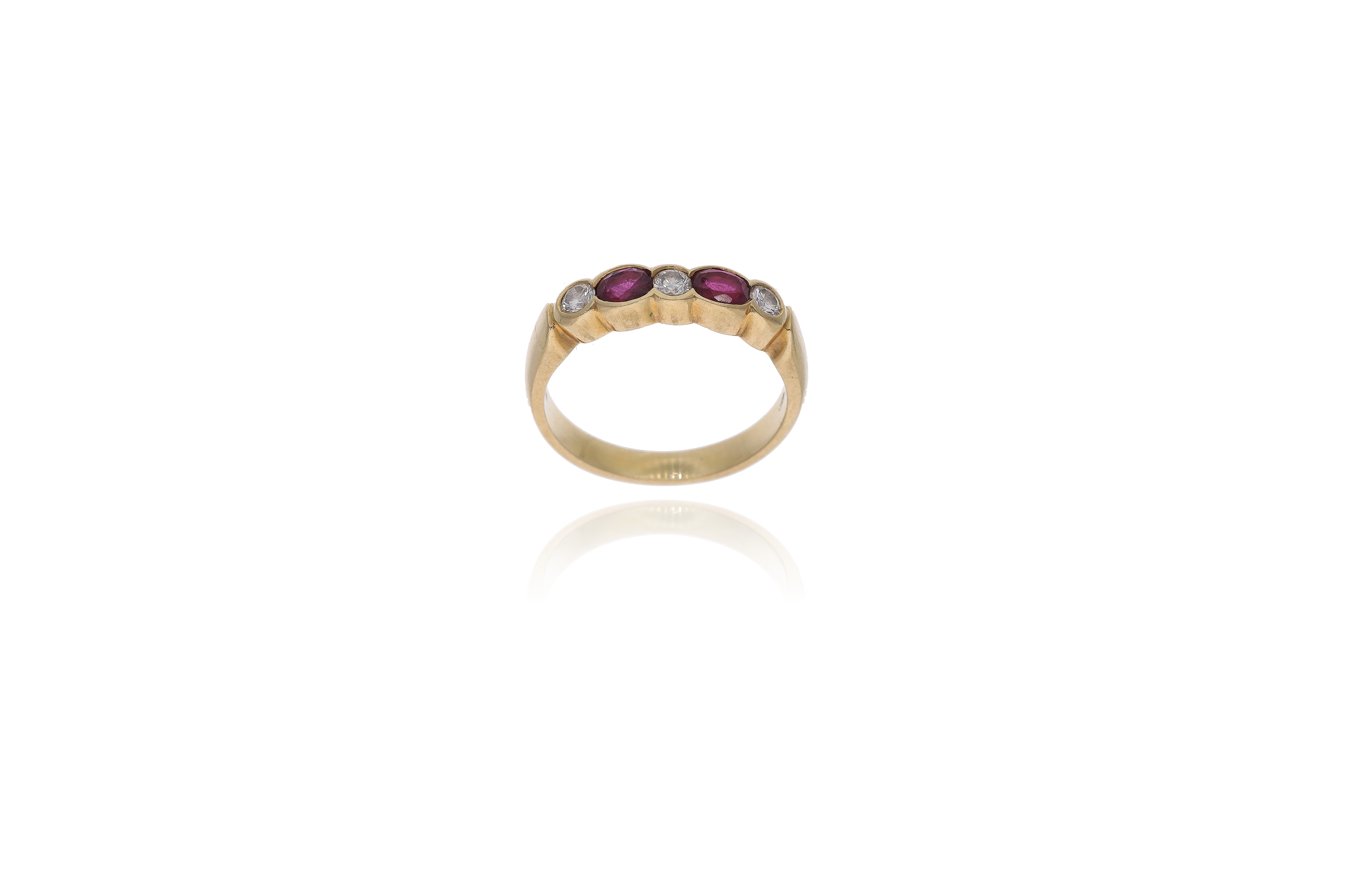 Anello con rubini e diamanti - Asta Preziosi