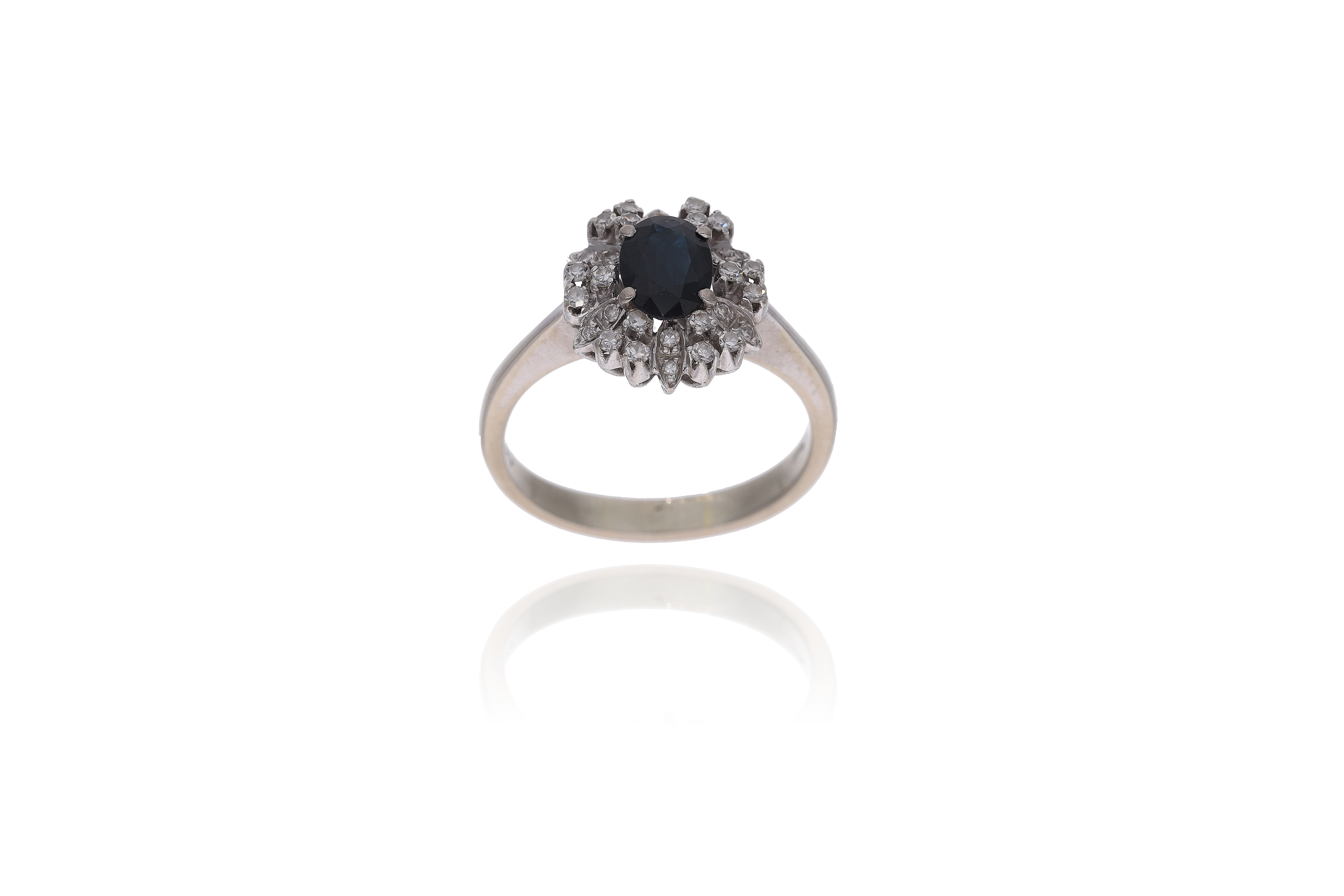 Anello con zaffiro e diamanti - Asta Preziosi