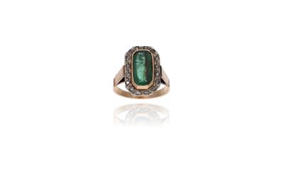 Anello con diamanti e smeraldo - Asta Preziosi Anello con diamanti e smeraldo - Asta Preziosi