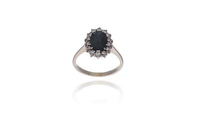 Anello con zaffiro e diamanti - Asta Preziosi Anello con zaffiro e diamanti - Asta Preziosi