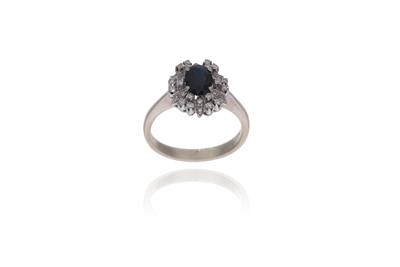 Anello con zaffiro e diamanti - Asta Preziosi Anello con zaffiro e diamanti - Asta Preziosi