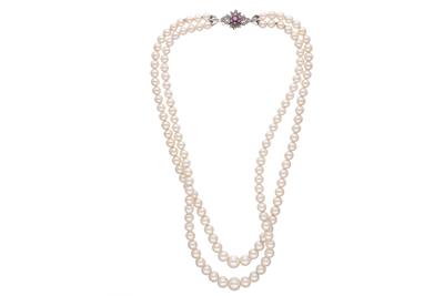 Collana con doppio filo di perle a gradazione - Asta Preziosi Collana con doppio filo di perle a gradazione - Asta Preziosi