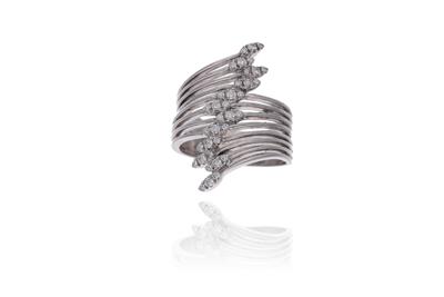Anello con diamanti - Asta Preziosi