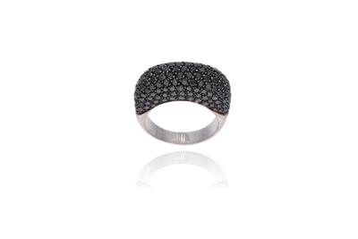 Anello con diamanti neri e pietre - Asta Preziosi
