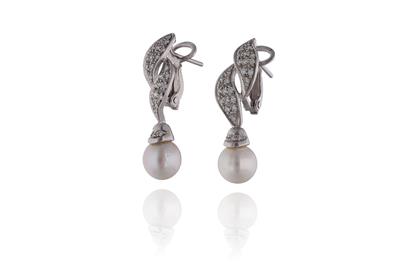 Paio di orecchini pendenti con perle e diamanti - Asta Preziosi
