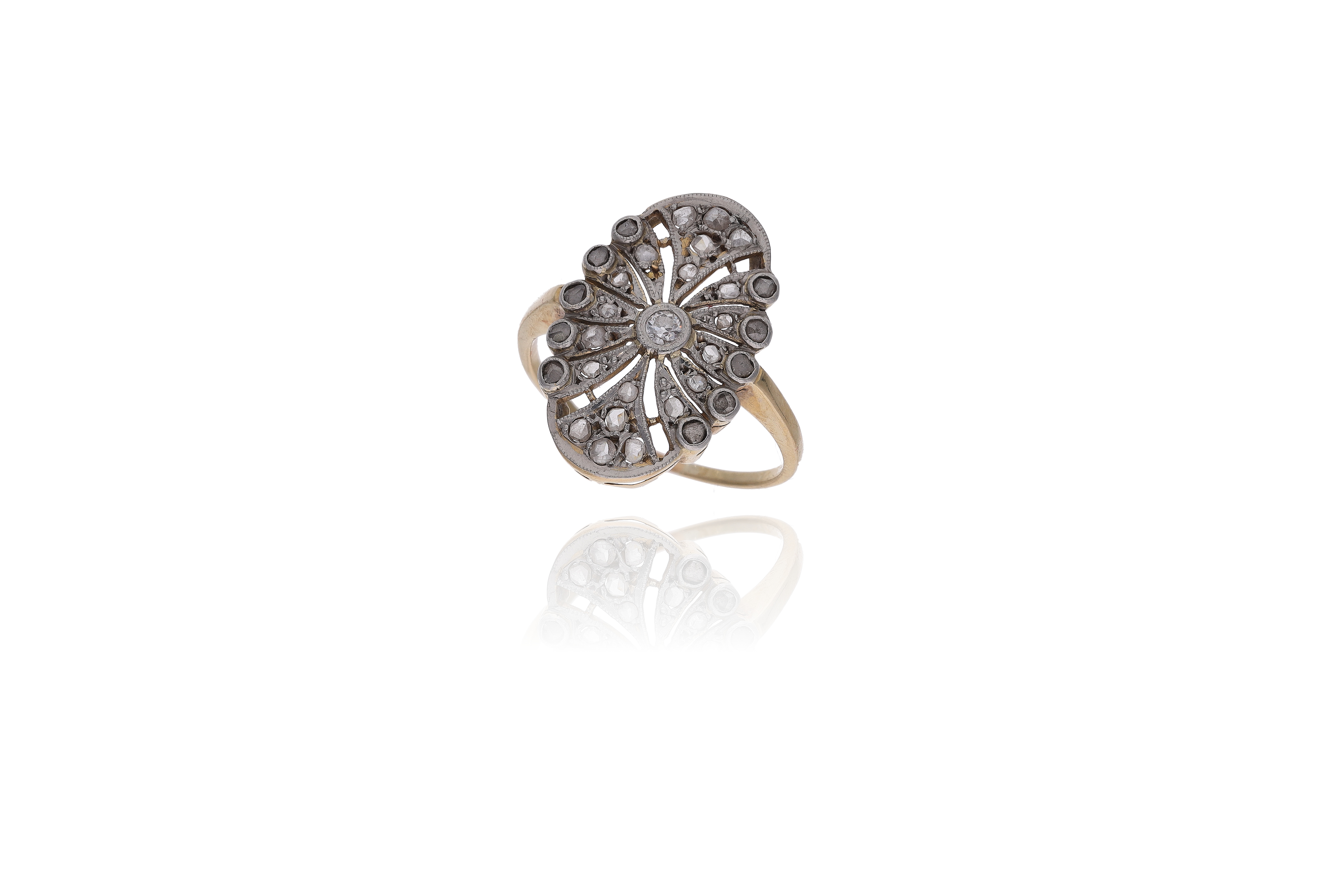 Anello con diamanti - Asta Preziosi