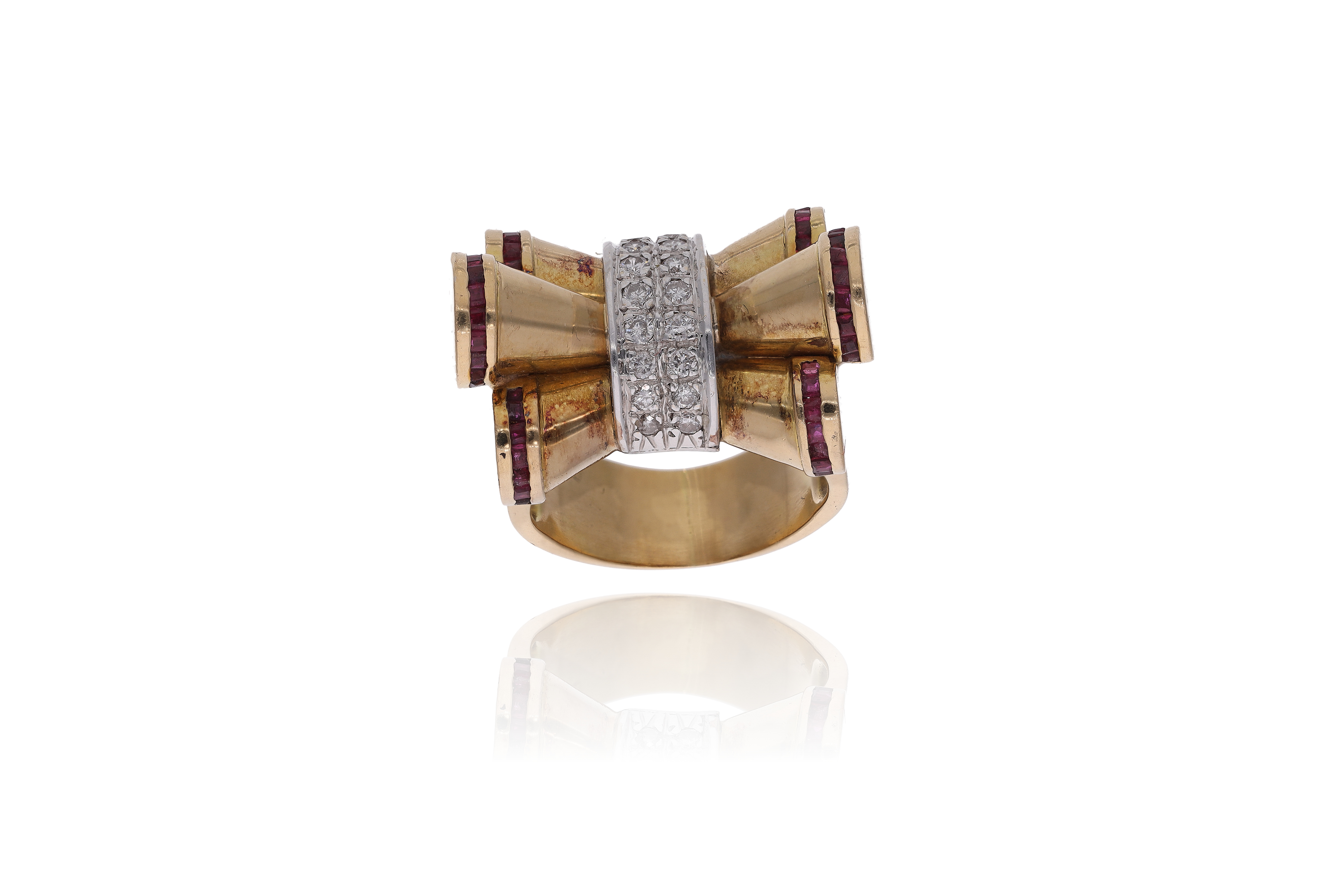 Anello con diamanti e rubini - Asta Preziosi