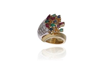 Anello con rubini, smeraldi, zaffiri, pietre e diamanti - Asta Preziosi Anello con rubini, smeraldi, zaffiri, pietre e diamanti - Asta Preziosi