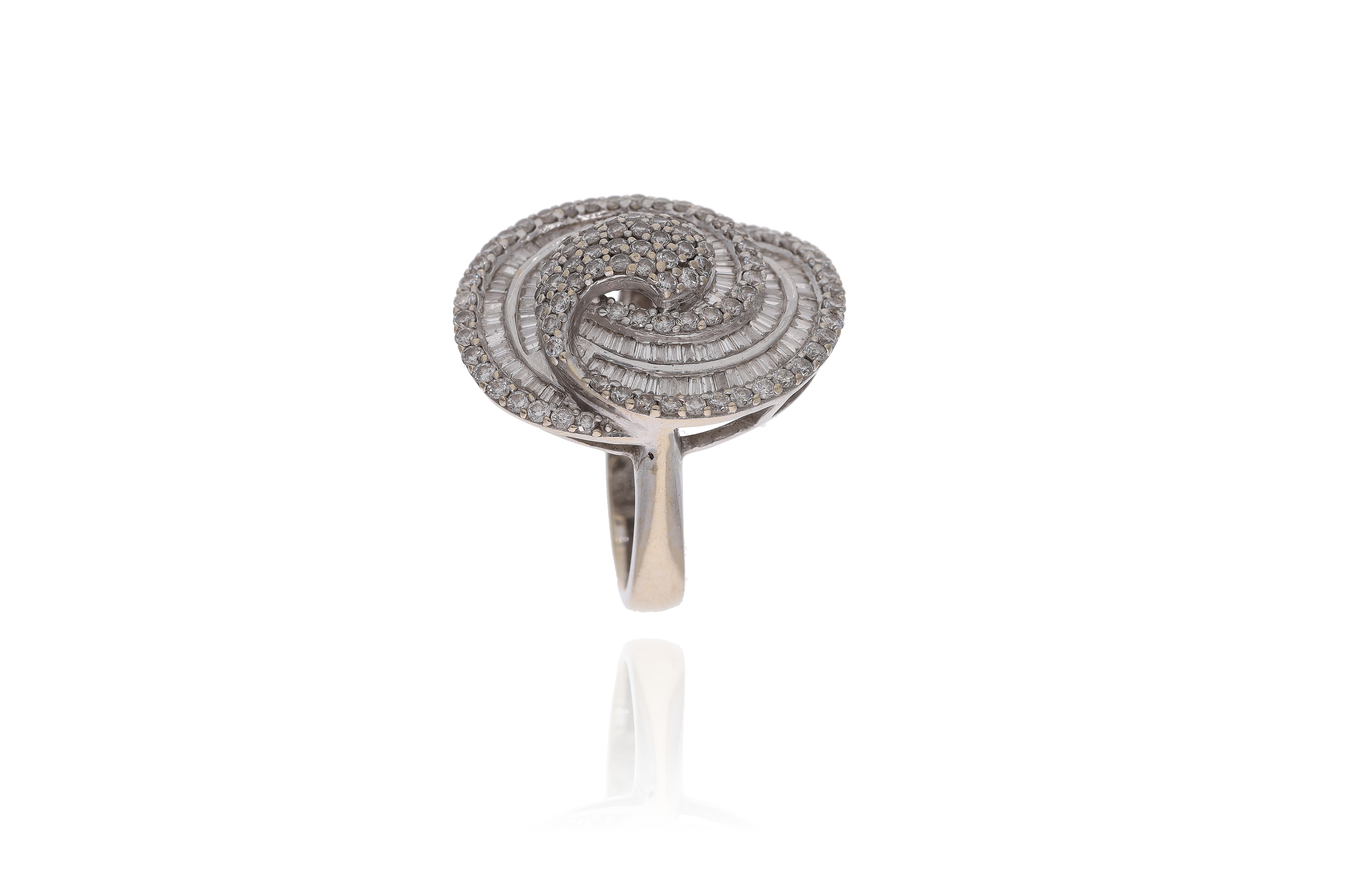 Anello con diamanti - Asta Preziosi