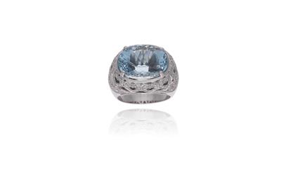Anello con acquamarina e diamanti - Asta Preziosi