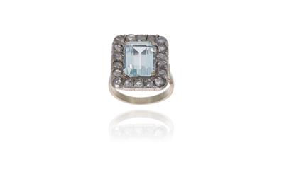 Anello con acquamarina e diamanti - Asta Preziosi Anello con acquamarina e diamanti - Asta Preziosi