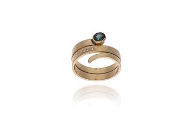 Anello con diamanti e zaffiro - Asta Preziosi Anello con diamanti e zaffiro - Asta Preziosi
