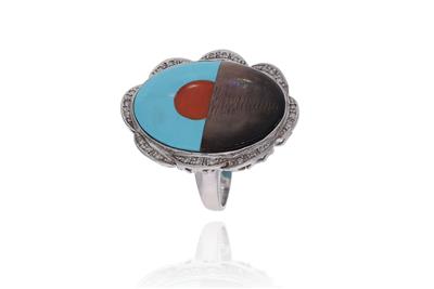 Anello con diamanti, pietre e madreperla - Asta Preziosi Anello con diamanti, pietre e madreperla - Asta Preziosi