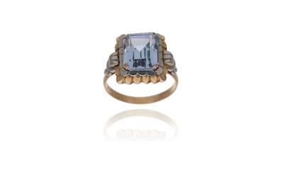 Anello con pietra - Asta Preziosi