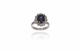 Anello con corindone e diamanti - Asta Preziosi Anello con corindone e diamanti - Asta Preziosi