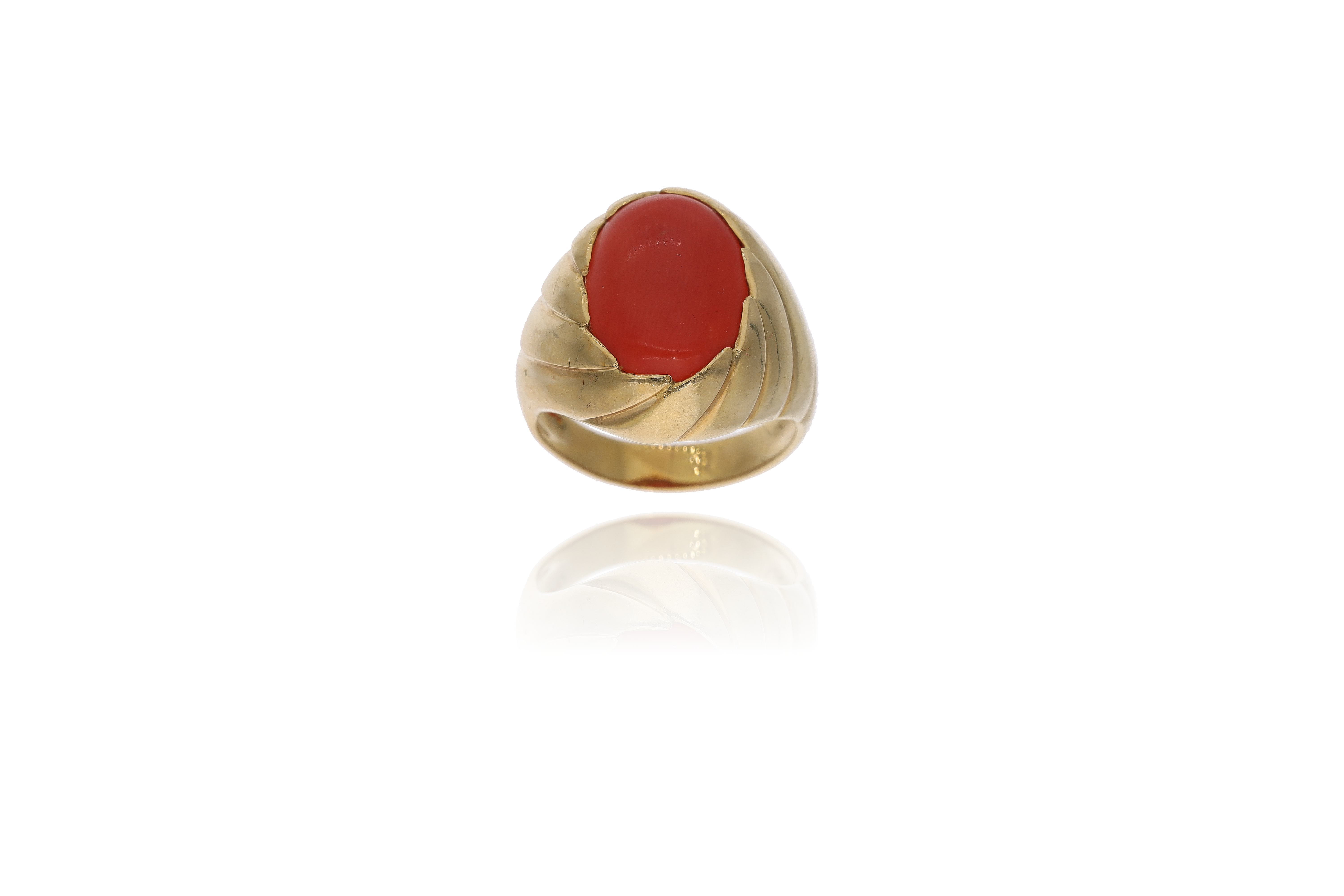 Anello con corallo - Asta Preziosi