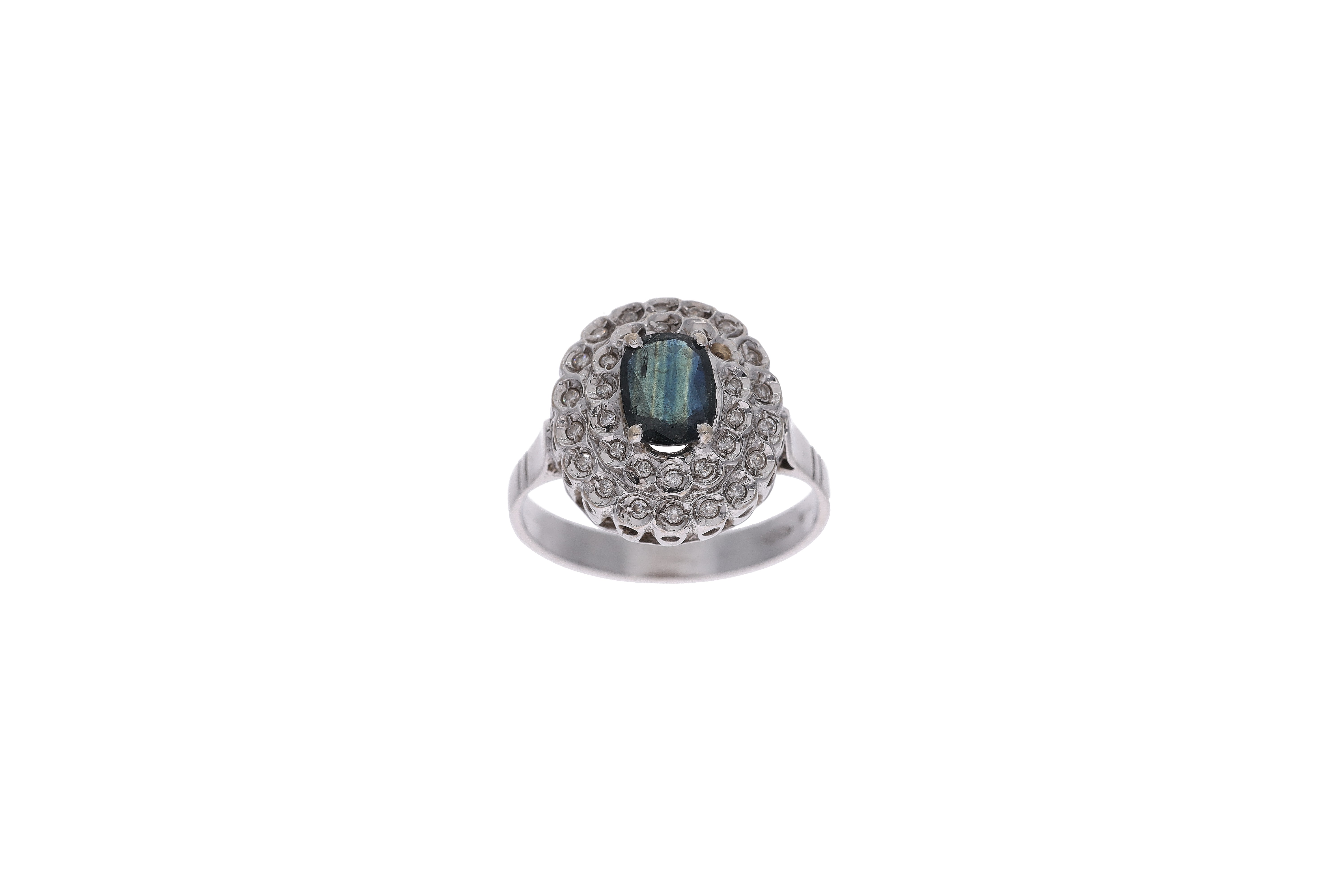 Anello con zaffiro e diamanti - Asta Preziosi