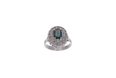 Anello con zaffiro e diamanti - Asta Preziosi Anello con zaffiro e diamanti - Asta Preziosi