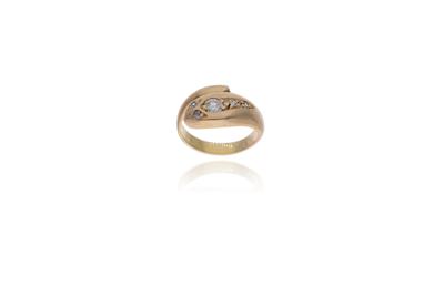 Anello con diamanti - Asta Preziosi