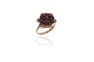 Anello con granati - Asta Preziosi
