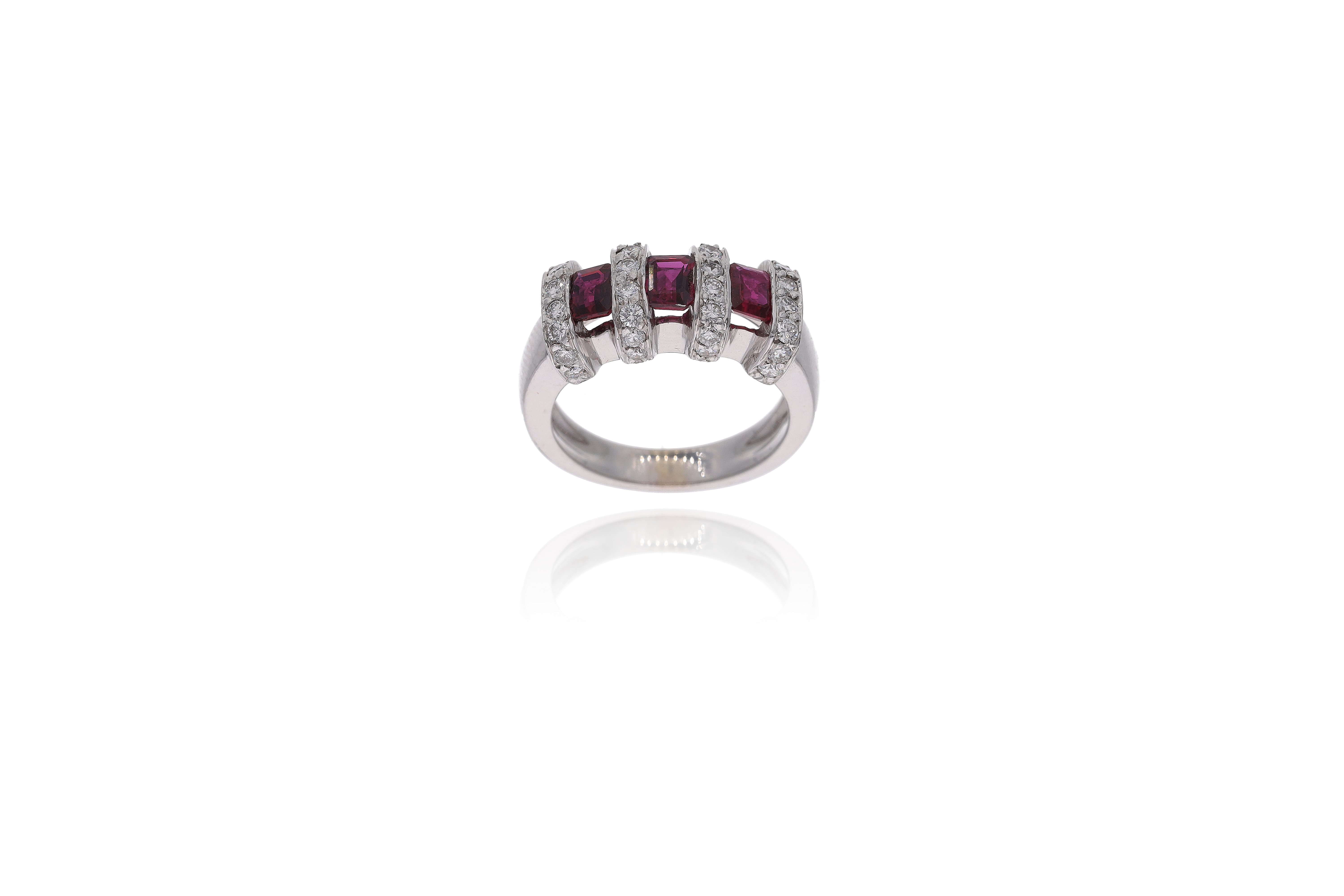 Anello con rubini e diamanti - Asta Preziosi