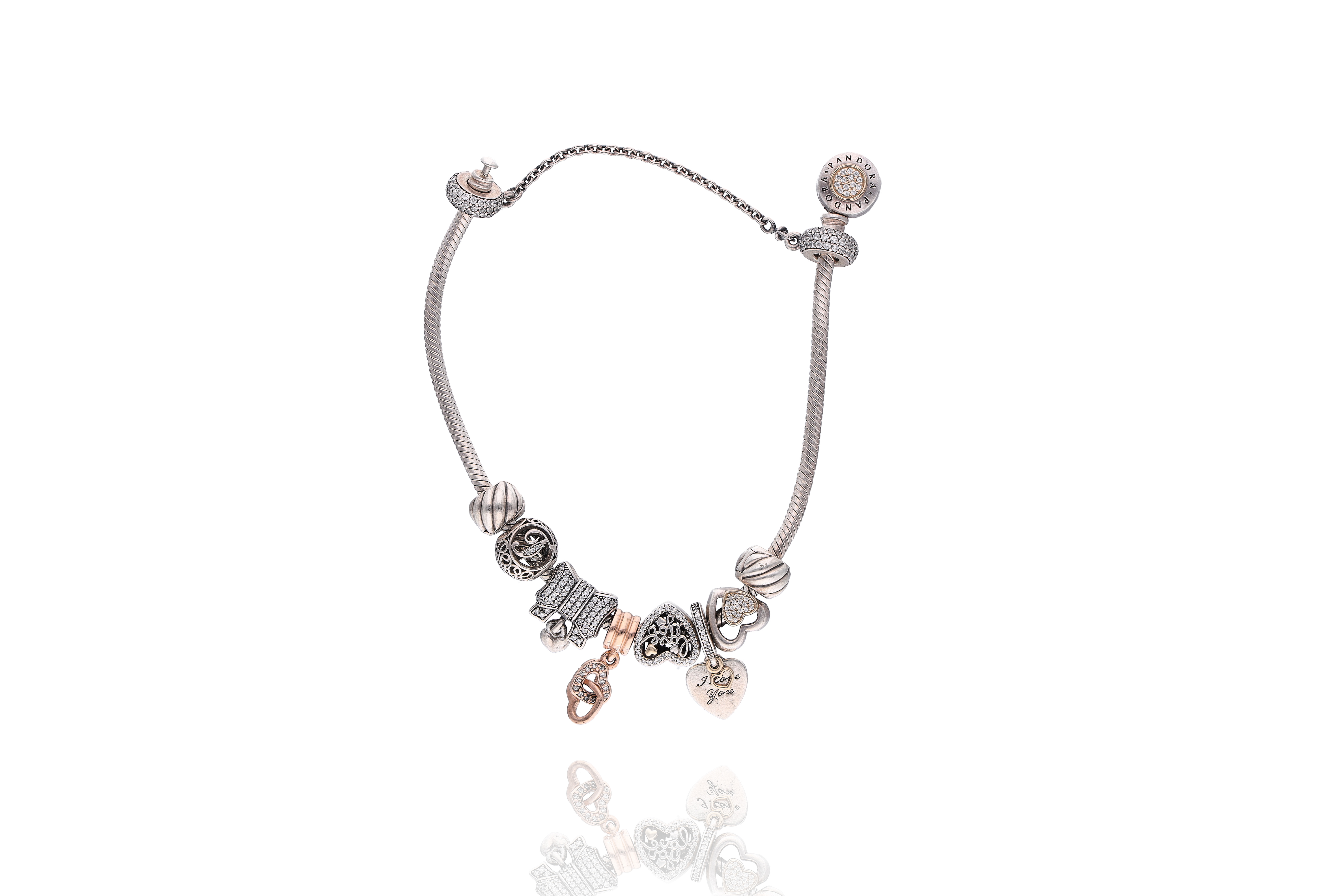 Pandora, bracciale collezione Moments con charms - Asta Preziosi