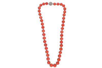 Collana di corallo con diamanti - 