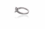 Anello con diamanti - 