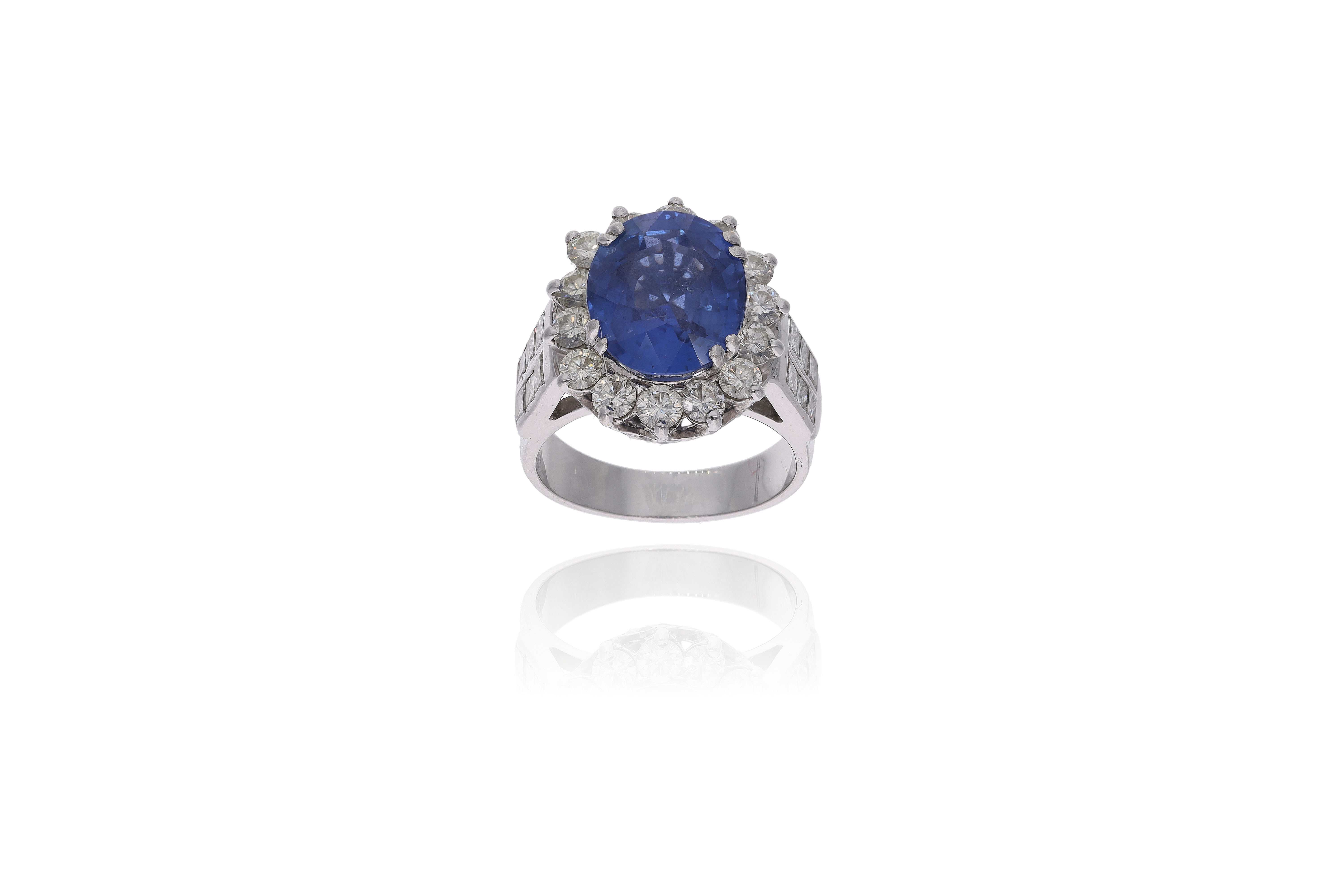 Anello con zaffiro e diamanti - Speciale di Natale