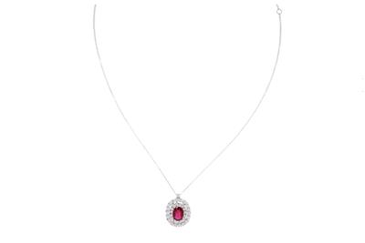 Collana e centrale con rubino e diamanti - Speciale di Natale Collana e centrale con rubino e diamanti - Speciale di Natale