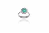 Anello con diamanti e smeraldo - Asta di Pasqua Anello con diamanti e smeraldo - Asta di Pasqua
