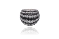 Crivelli, anello con diamanti e diamanti neri - Asta Grandi Firme Crivelli, anello con diamanti e diamanti neri - Asta Grandi Firme