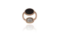 Maison Auclert, anello con pietra intagliata e metallo a rilievo - Asta Grandi Firme Maison Auclert, anello con pietra intagliata e metallo a rilievo - Asta Grandi Firme