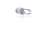 Anello con perle dei Mari del Sud e diamanti - Speciale Gioielli Anello con perle dei Mari del Sud e diamanti - Speciale Gioielli