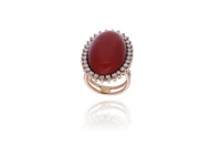 Anello con diamanti e corallo - Asta Tesori d'Autunno