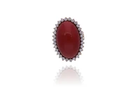 Anello con diamanti e corallo - Asta Tesori d'Autunno
