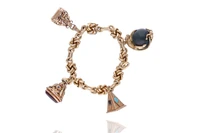 Bracciale con calcedonio, diaspro sanguigno, peridoto e pietre - Asta Tesori d'Autunno