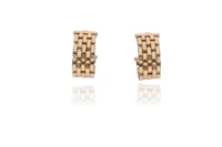 Cartier Panthere, orecchini in oro - Asta Tesori d'Autunno Cartier Panthere, orecchini in oro - Asta Tesori d'Autunno